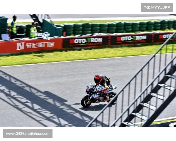 黄霆诺、李宇恒包揽MiniGP 160组冠亚军，中国青少年车手闪耀国际舞台